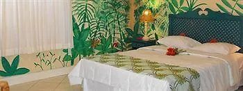 נגריל Bar-B-Barn Beach Hotel ג'מייקה